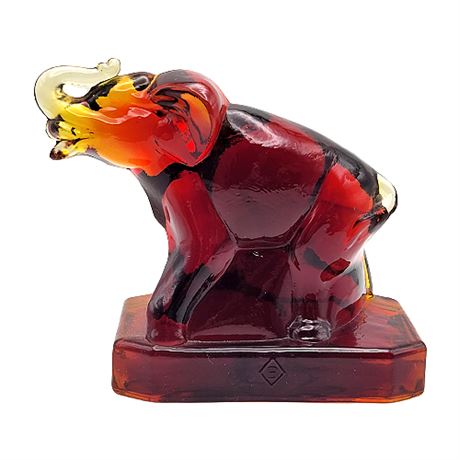 Vintage Boyd Art Glass Zack The Elephant in Original Flame Colorway