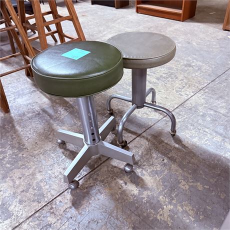2 Adjustable Industrial Stools
