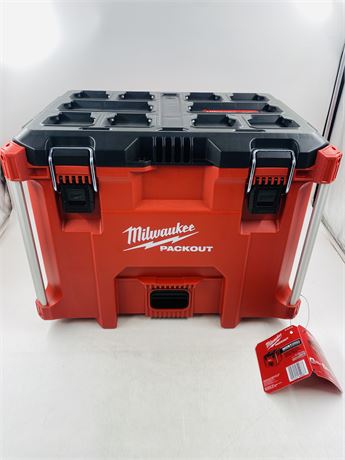 New Milwaukee Packout XL Tool Box