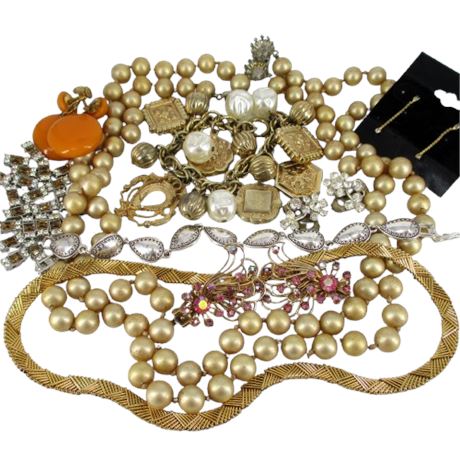 Costume Jewelry Lot of Flawed/Broken Jewelry ~ Most Wearable