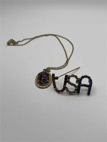 Pendant necklace in USA brooch lot