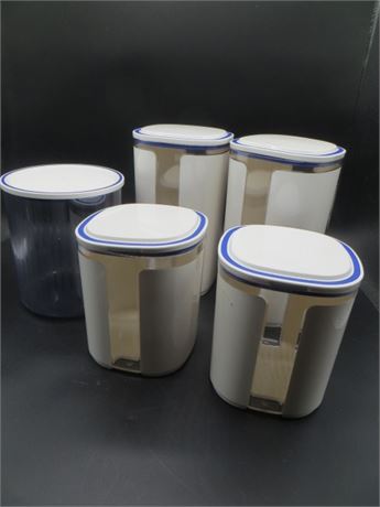 NEW VINTAGE TUPPERWARE SKYLINE STACKING CENTER