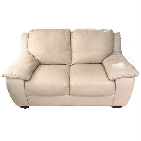 Leather Loveseat in Cream/Beige