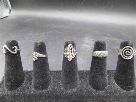 5 Silver Tone Rings