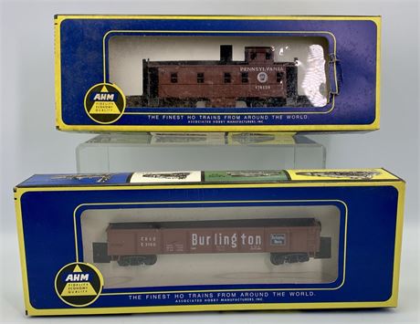 2 NOS AHM Railroad HO Scale Train Cars in the Box