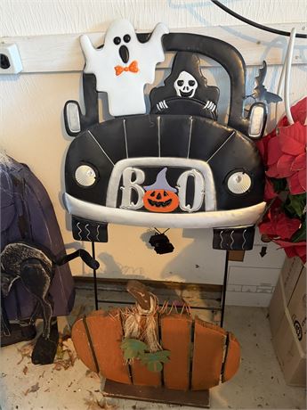 Metal Lighted Halloween Sign & Large Wood Pumpkin