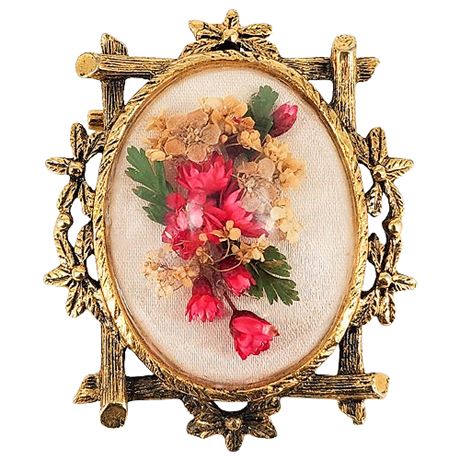 Vintage Dried Flowers Under Convex Glass Gold Tone Brooch