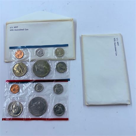 2x 1976 US Mint Uncirculated Sets