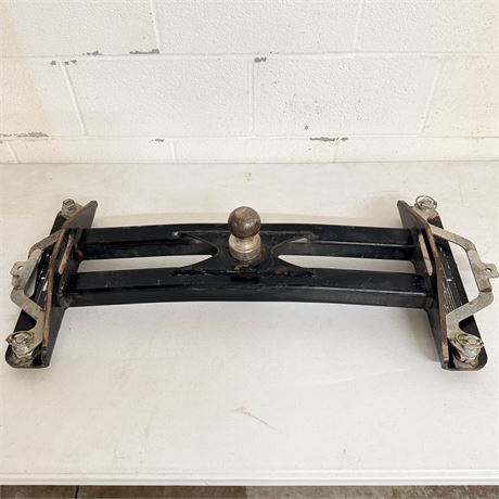 Fifth Wheel Hitch