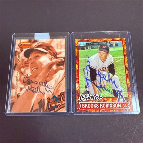2 Brooks Robinson Signed Cards