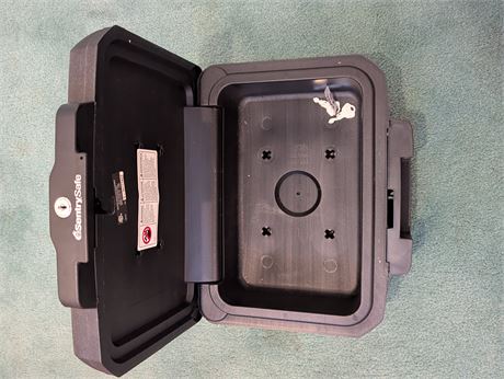 Sentry Safe w/ Keys 14" x 11" x 5.75"