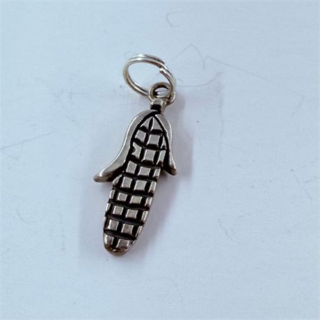 2.9g Sterling Corn Pendant / Charm