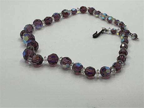 Vintage lavender Aurora borealis necklace