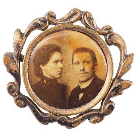 Vintage Victorian Photograph Mourning Brooch