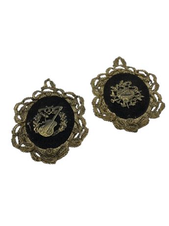 Ornate oval sculpture pictures