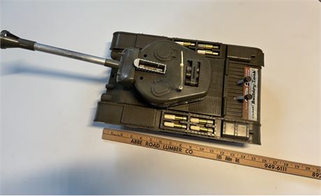 Remco Bulldog Tank