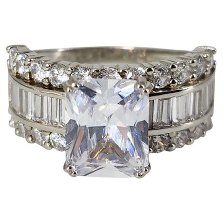 Signed BELLA LUCE Sterling Silver CZ Cocktail Ring, Sz 8