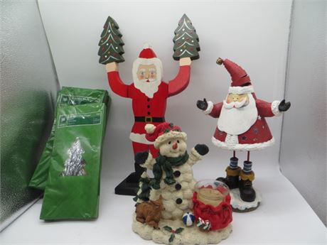 5 Boxes New Icicles & 2 Santas & Snowman