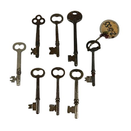 Lot of Vintage Skeleton Keys