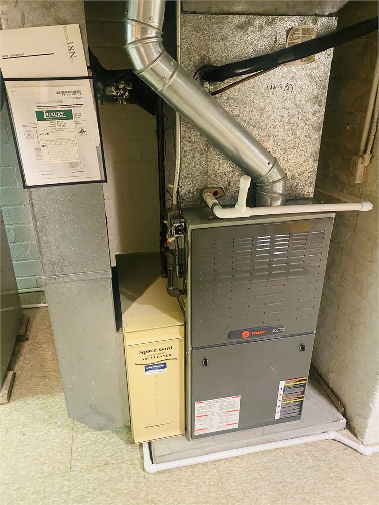 Great Lakes VNTG Trane XR80 100k BTU Furnace