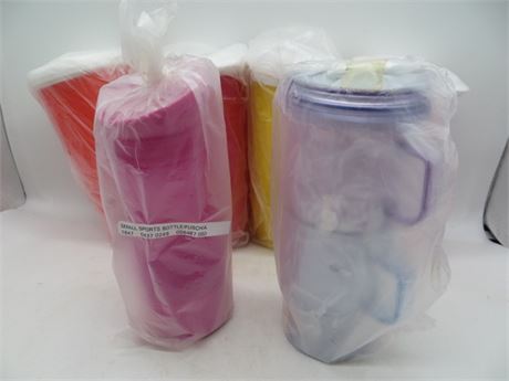 NEW VINTAGE TUPPERWARE 4 MEGA TUMBLERS W/LIDS STACKING MUGS &