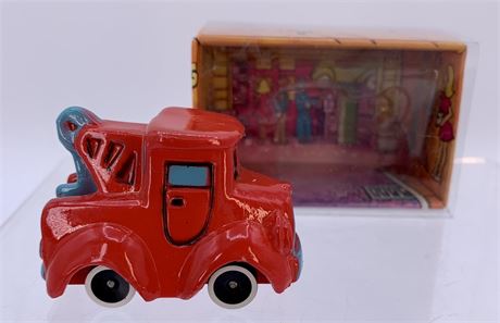 1976 Wallace Berrie & Co. Sir Drag-a-Long Funkymobiles Toy Car