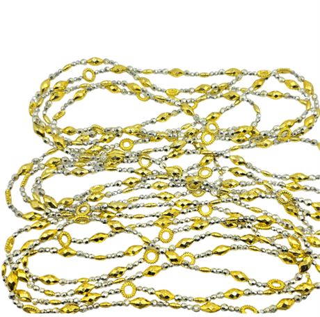 24 Feet, VTG Plastic Garland