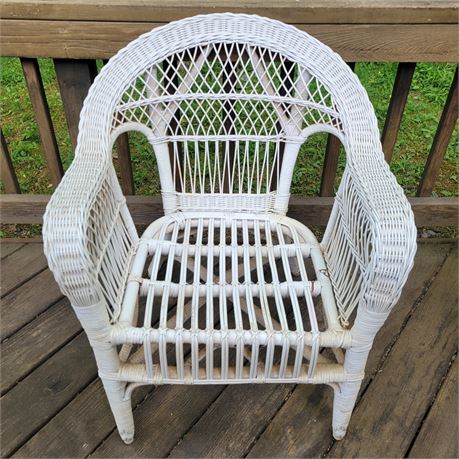 Vintage White Wicker Rattan Boho Patio Chair
