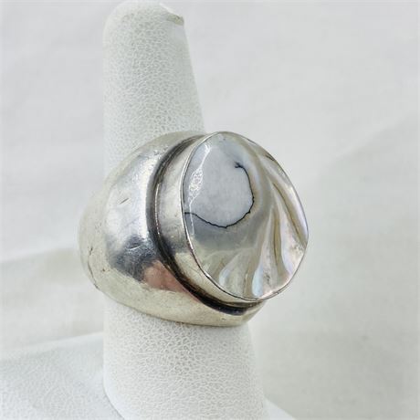 19.4g Sterling Ring Size 8.5
