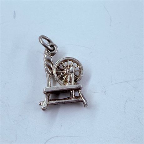 1.8g Sterling Loom Pendant / Charm