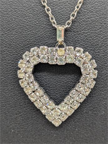 Vtg. Rhinestone Heart Pendant Necklace Well-Made Unmarked