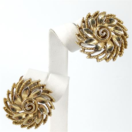 Signed Lisner Gold-Tone Clip-On Earrings, MCM Leaf Spray, Vintage