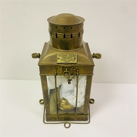 Vintage Great Britain Maritime 1939 Cargo Light No 3954