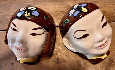 Chinese couple wall pockets lot