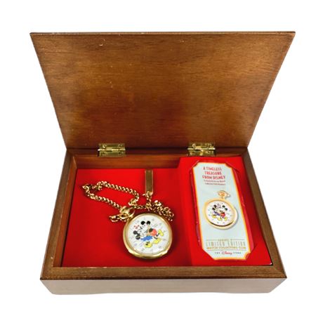 NIB Walt Disney Watch Collectors Club Series V Mickey and Minnie Pocket Watch