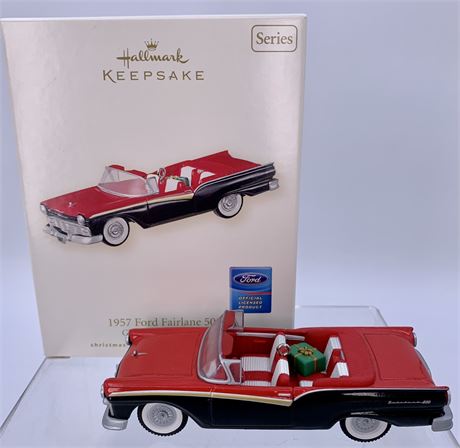 1957 Ford Fairlane 500 2007 Hallmark Holiday Ornament Car