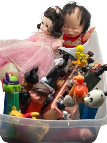 Box lot of collectibles toys