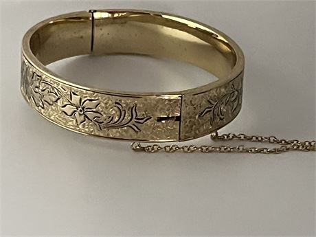 Winard g.f. Etched bangle bracelet