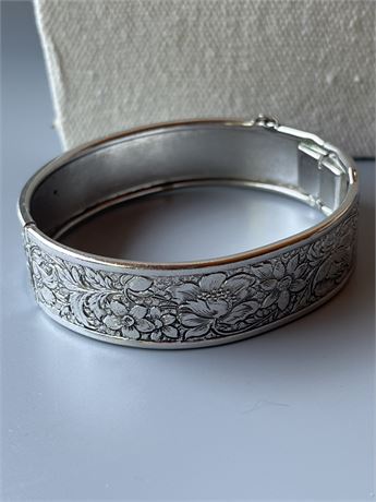 Vintage coral etched silver bangle bracelet