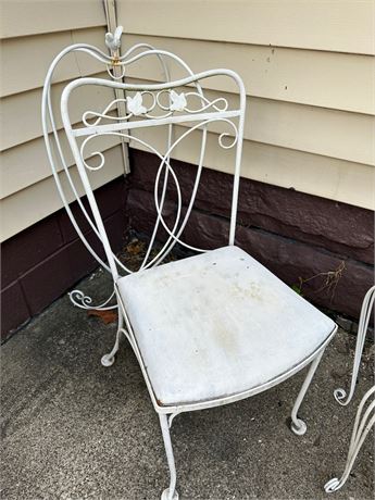 Metal Patio Chairs with Table & Basket Hanger