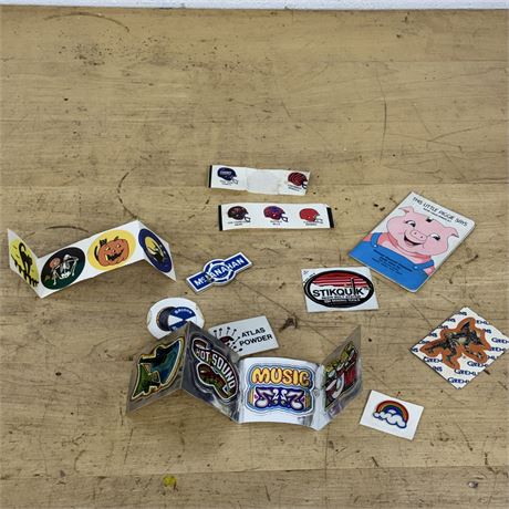 Stickers, Plus