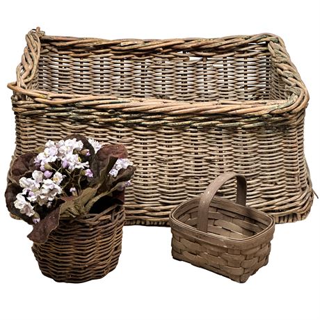 Lot of 3 Baskets