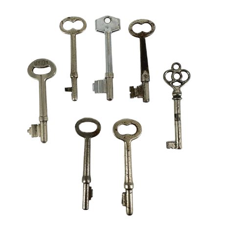 Lot of Vintage Skeleton Keys