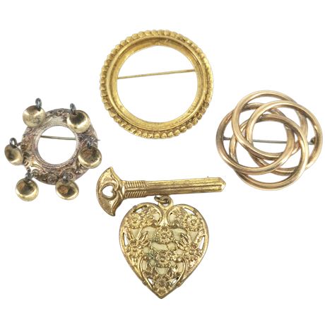 Golden Keepsakes Brooch Collection – Heart Locket, Key & Classic Motif Pins