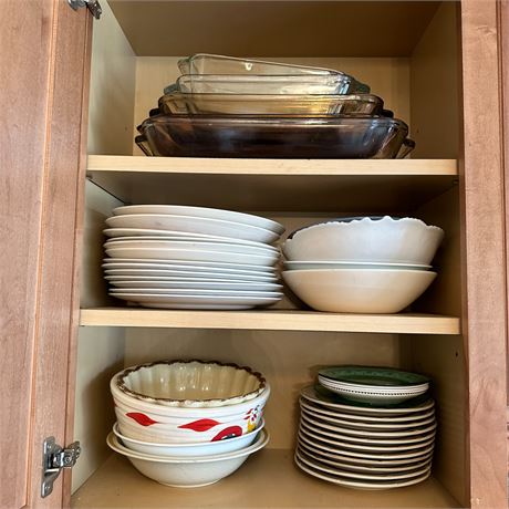 Lot of Assorted Dishware