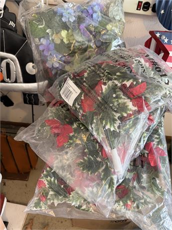 3 Bags NEW Garland & 1 Flowers