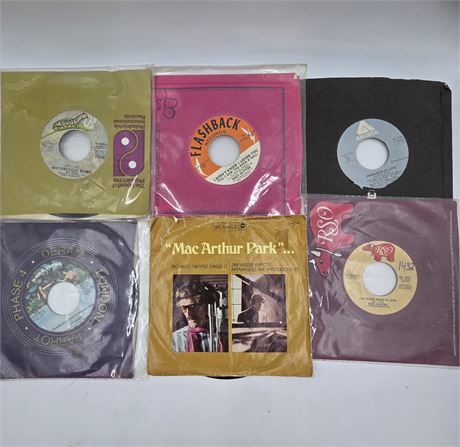 Lot of vintage 45s