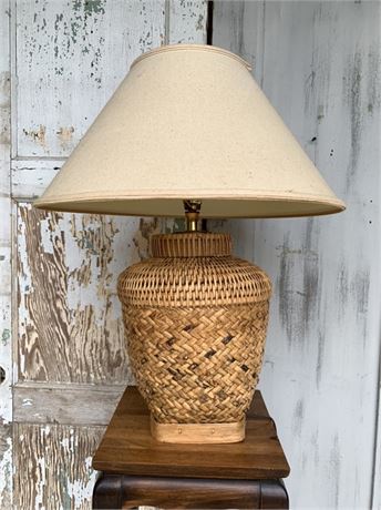Lovely Woven Natural Rattan Table Lamp in Working Order