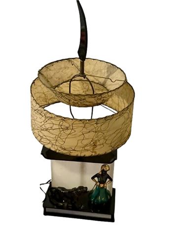 Vintage  mid-century modern fiberglass shade lamp