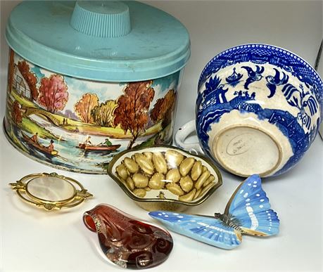 Vintage collectible glass and tim lot